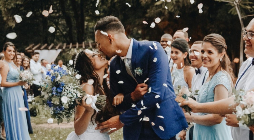 Evangélicos são os que mais casam, enquanto união estável ultrapassa casamento no Brasil