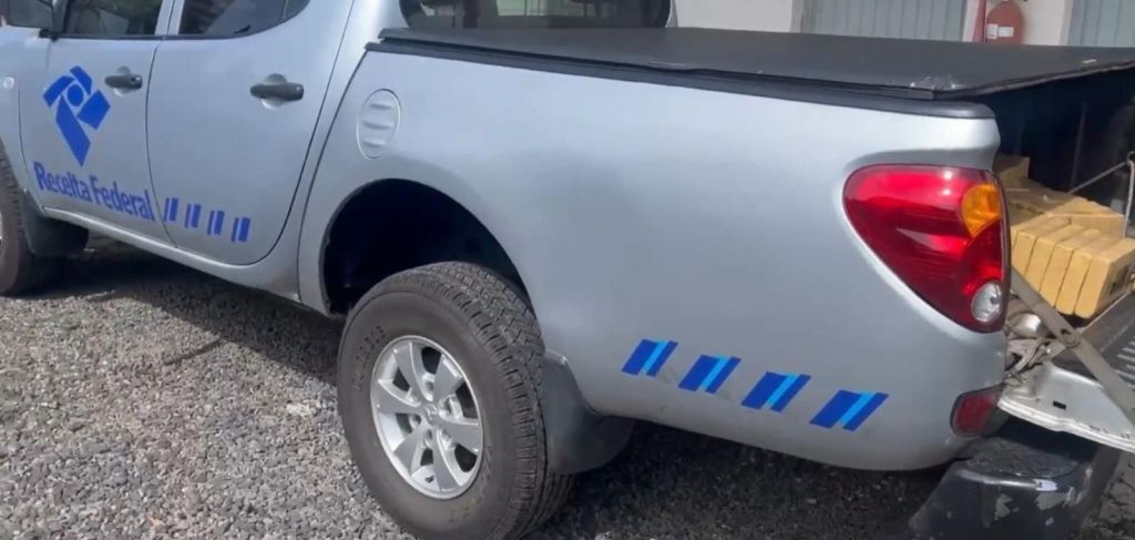 PR: Polícia mira grupo que usava carros oficiais para transportar drogas