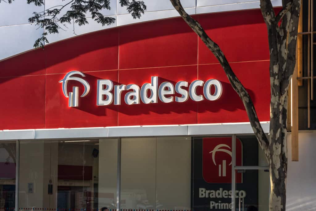 Bradesco e Itaú recorrem à Justiça para evitar falência da Oi