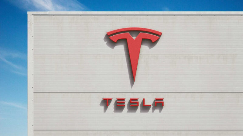 Pacote trilionário de Musk na Tesla encontra oposição