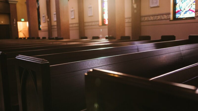 Número de pessoas que dizem ‘sim’ para Deus e não para ‘igreja’ cresce na América Latina