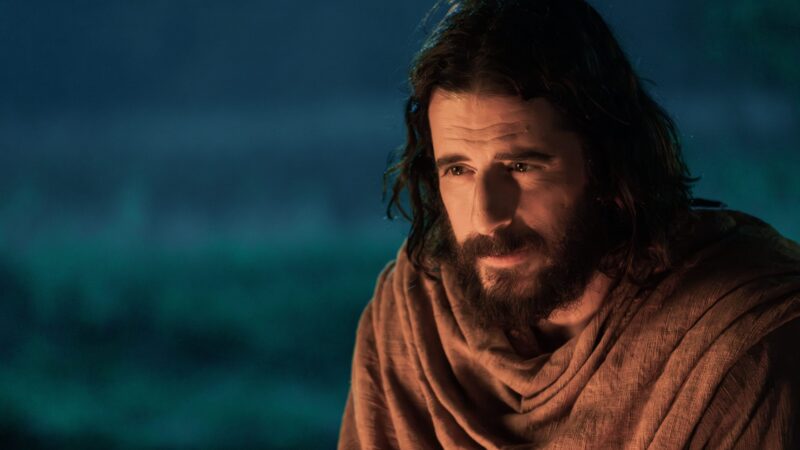 Ator principal de “The Chosen” diz que ateus se converteram através da série