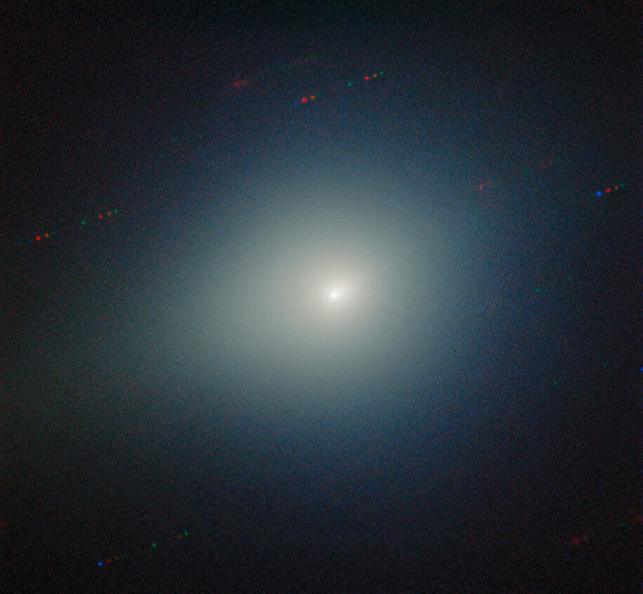 Novas observações coloridas revelam o brilho esverdeado do cometa 3I/ATLAS