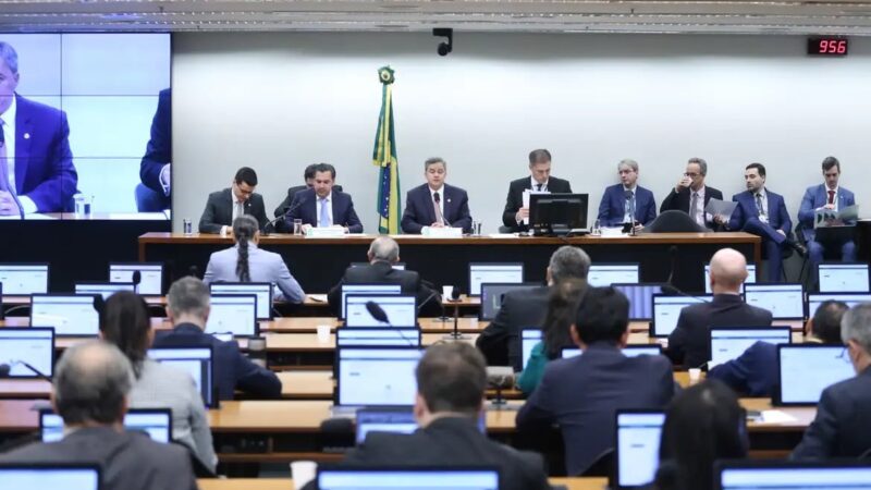 Comissão do Congresso aprova Orçamento de 2026