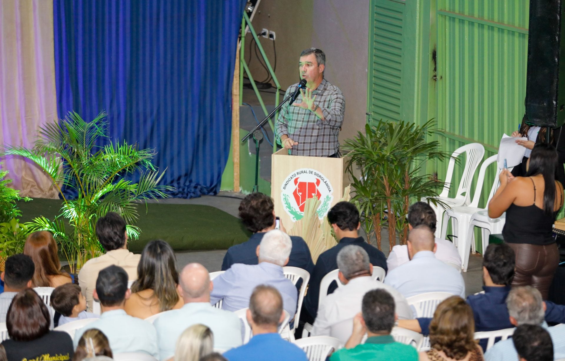 Com apoio do governo de MS e recordes na produção de soja, Sidrolândia realiza expo agropecuária