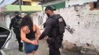 Casal morre e bebê é ferido em ataque a tiros contra carro no Rio