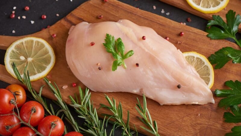 Com menor oferta, preços do frango apresentam alta