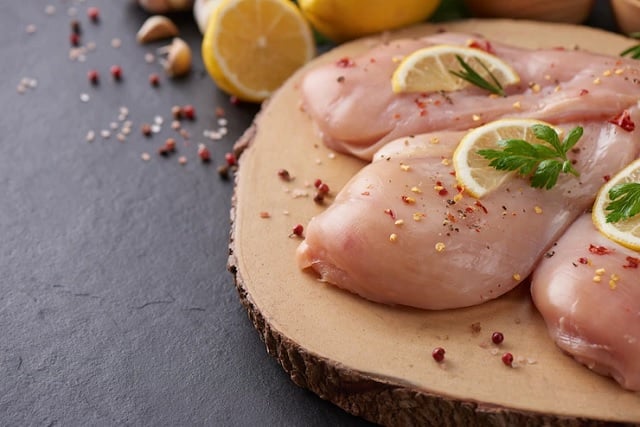Como a proteína do frango beneficia a saúde e ajuda na produção de colágeno