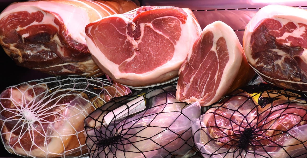 Festas de fim de ano elevam demanda e preços da carne suína