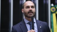 Zema defende regimento da Câmara após perda de mandato de Eduardo e Ramagem