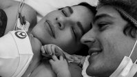 Claudia Raia abre álbum de fotos natalinas com filho Luca; veja