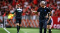 “Jogos muito pesados”: Dorival analisa o Corinthians e projeta decisões