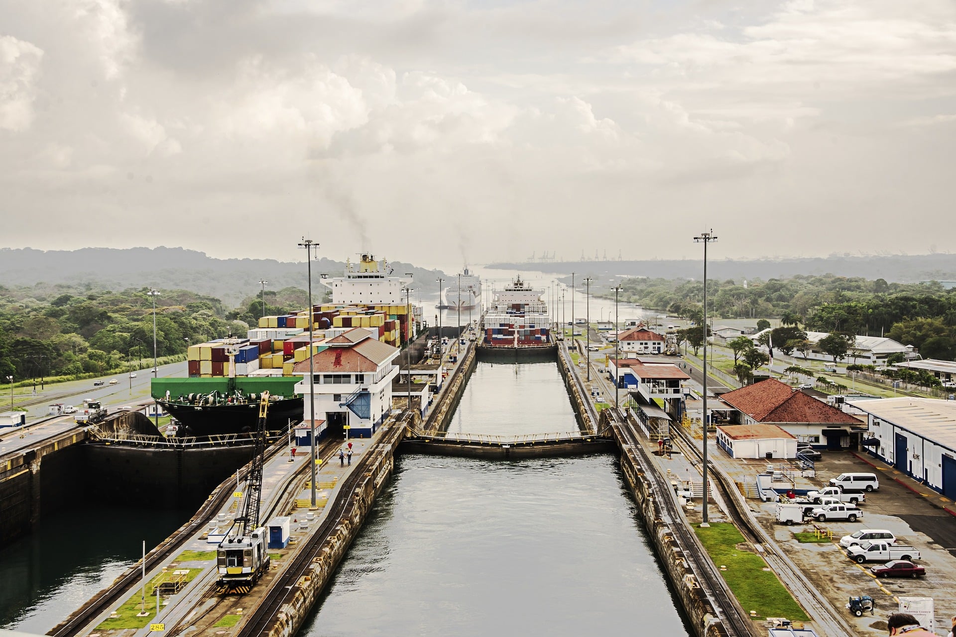 Após investida de Trump, Lula defende neutralidade do Canal do Panamá