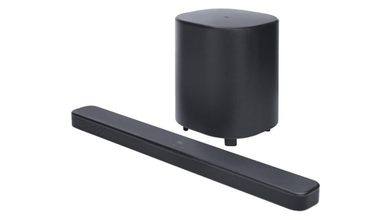 Soundbar potente: modelo da JBL aparece em oferta imperdível; confira