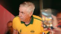 Lesão de Bruno Guimarães abre chance de testes a novos volantes na Seleção