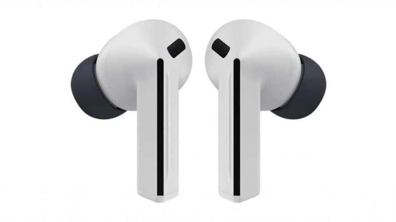 Galaxy Buds3 FE: fone com bateria duradoura e cancelamento de ruído está em oferta