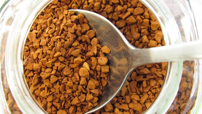 Café solúvel brasileiro segue atrás de México e Colômbia mesmo com redução tarifária