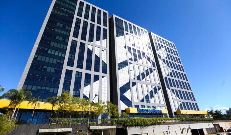 Lucro do Banco do Brasil cai 45% em 2025 pressionado pela inadimplência no agro