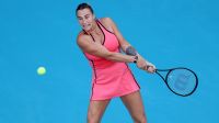 “Eu te amo”: Sabalenka agradece a brasileiros após título do Miami Open