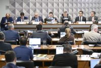 Waack: STF trava CPMI do INSS e enquadra investigações