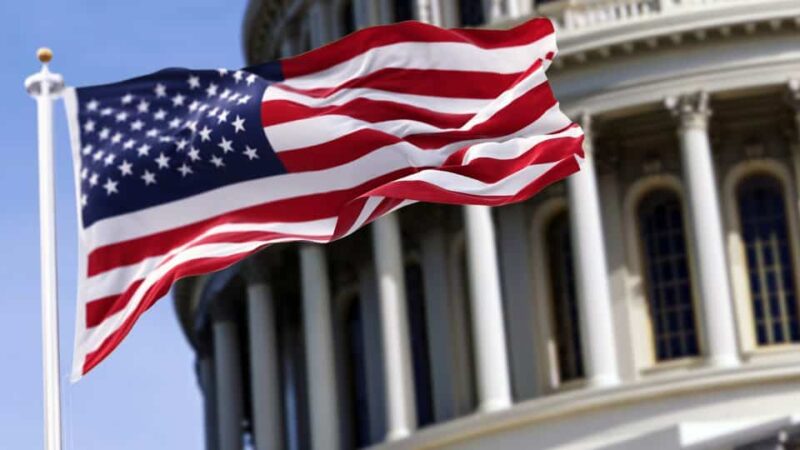 EUA anunciam fundo internacional de US$ 1 trilhão para semicondutores, minerais e energia