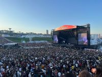Web reage à show de Lorde no Lollapalooza Brasil 2026: “Arrepiado”