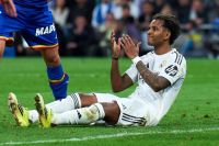 Jogador do Manchester United se desculpa por fala homofóbica