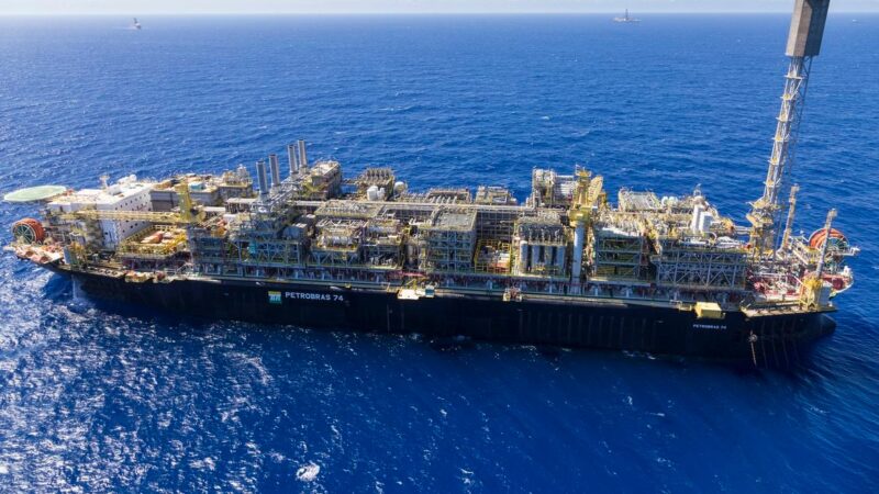 Produção de petróleo e gás natural do Brasil bate recorde em fevereiro