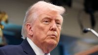 Waack: Previsões frustradas de Trump agravam crise nos EUA