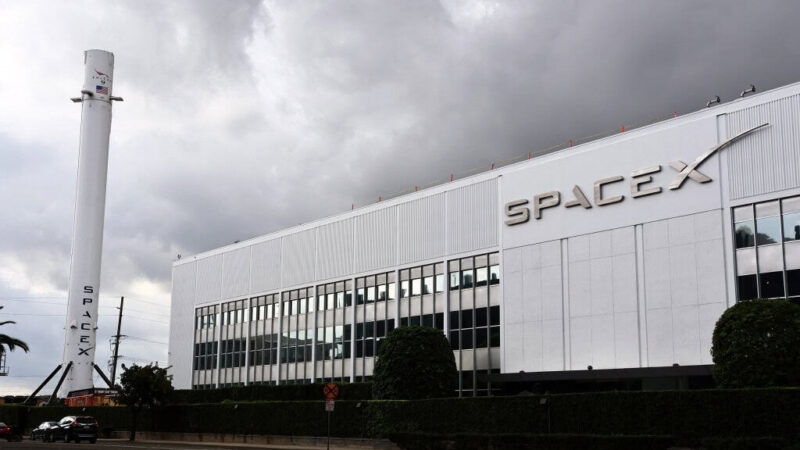 SpaceX registra IPO histórico, mas demanda de investidores fica abaixo de grandes estreias chinesas